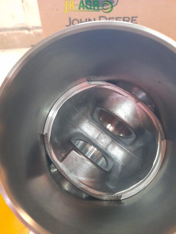 DZ110417 Zestaw tłoka, tuleja R507850 RE505112