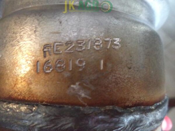 RE590092 RE231873 Kolanko wydechu org.